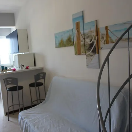 Beach Front Apartament Marotta