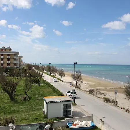Apartmán Beach Front Apartament